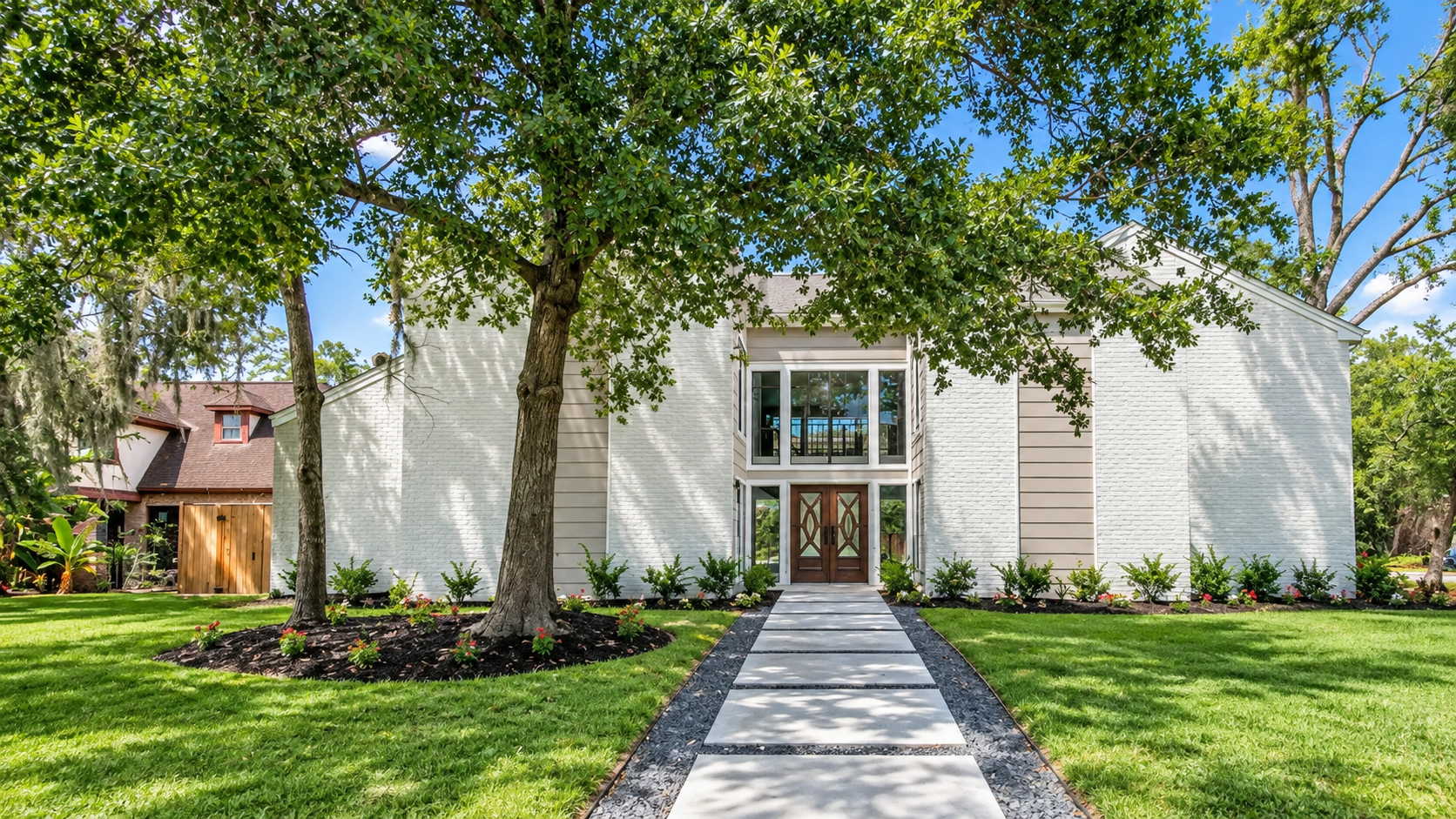 Front exterior of the Banty Falls residential project in the Houston market