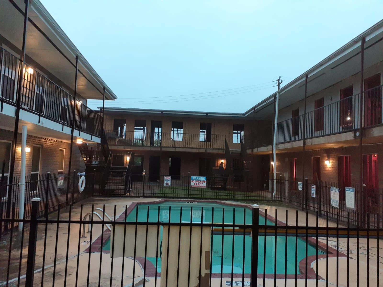Sloan Apartments buildings around the central courtyard